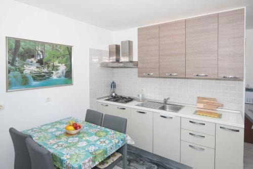 APP Mari Umag