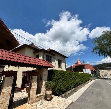 Casa in inima Bucovinei in Campulung Moldovenesc