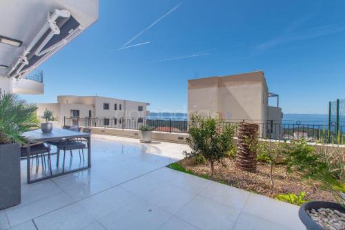 Lapis - Luxury Apartment - Shared Pool - Villa Smaragd