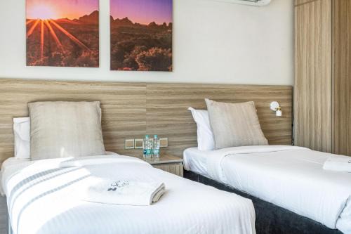 800 Mountains view 4 bedrooms in Fujairah