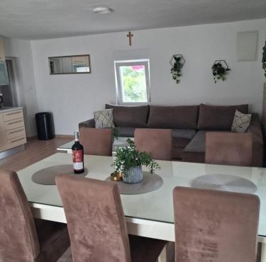 Villa Oliva - with Private Pool in Biograci