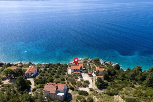 Apartments by the sea Zavala, Hvar - 553 in Jelsa