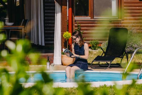 Peaceful countryside retreat with pool, hot tub & sauna