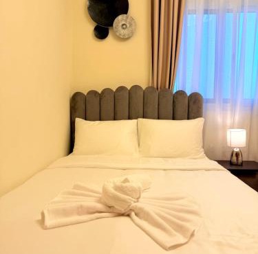 Elegant 2 BHK Apartment in Dubai near Airport in Dubai
