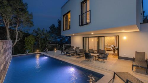 Villa Amelie with pool&whirpool&sauna in Mošćenička Draga