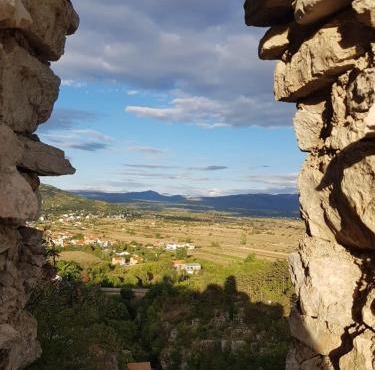 Stone & Story apartment - Near Krka National Park in Drniš