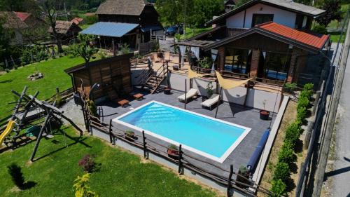 Holiday Home Blackrock Siscia by Villas Guide