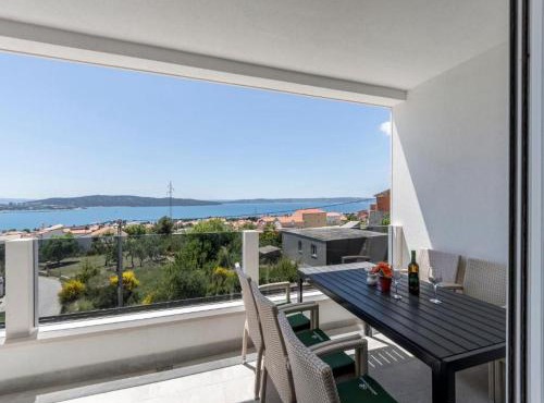 Luxury Villa La nonna Ana - heated pool, sea view, near Split in Kaštela