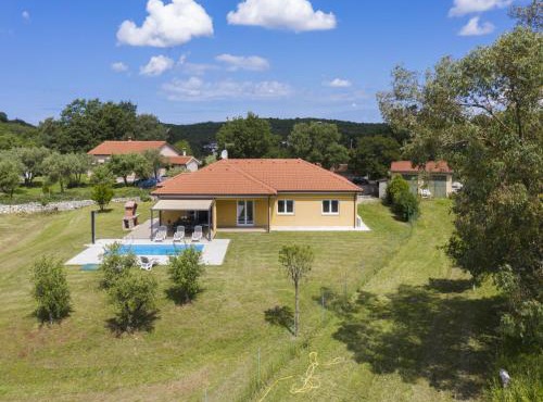 Elegant Villa with Private Pool