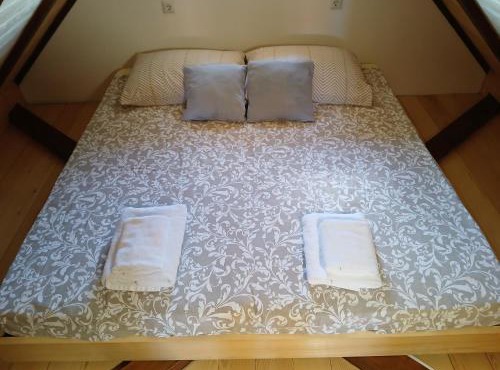 Peaceful Countryside Retreat with Pool & Jacuzzi by Destination GREEN Croatia in Kloštar Ivanić