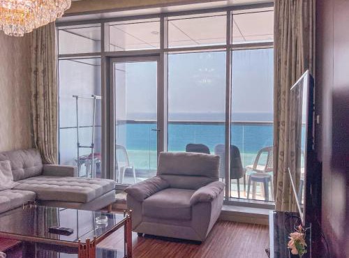 Luxury Oceanfront Fully Furnished 2BR! in Ajman