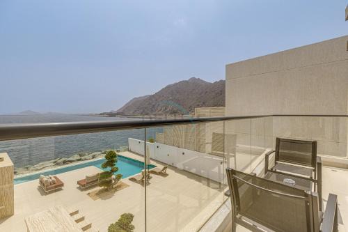 Villa with Private Pool, Near Reef Oasis Diving Center And Just Minutes from Address Beach Resort, Al Dana Island, Fujairah in Fujairah