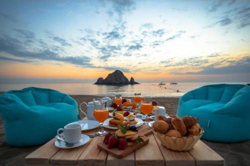 Sandy Beach Hotel & Resort in Al Aqah
