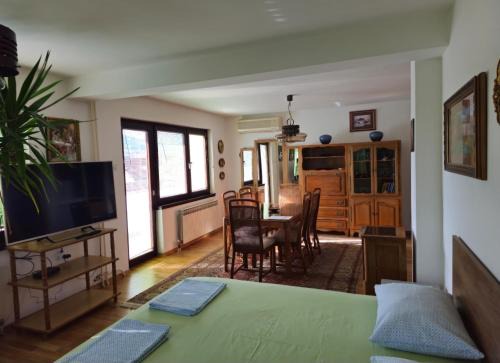 Peaceful Vacation Villa & Garden in Sarajevo