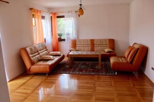 Villa Sarajevo, Vogosca in Krivoglavci