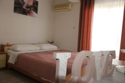 Motel "Tri lovca" in Knin