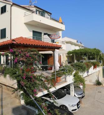 Apartments Plazibat