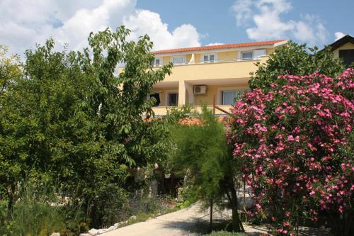 Holiday Murter Ort Persons Bedrooms 