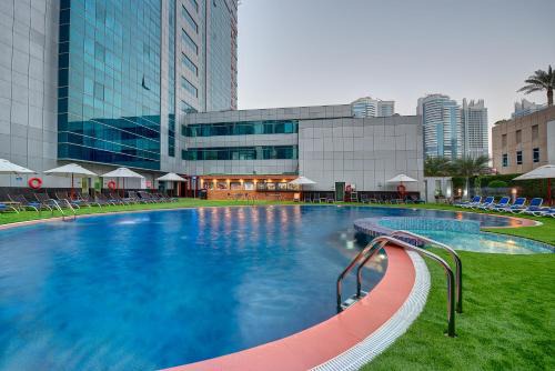 Marina Hotel 